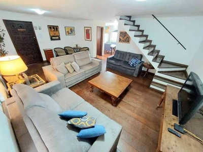 Casa com 6 quartos à venda no bairro Vila Morse, 250m²