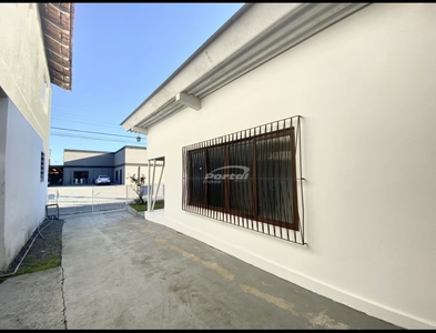 Casa no Bairro Itoupava Central em Blumenau com 3 Dormitórios e 120 m²