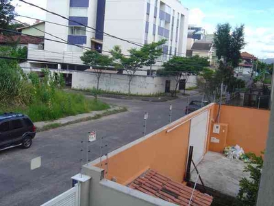 Cobertura com 4 quartos à venda no bairro Fernão Dias, 180m²