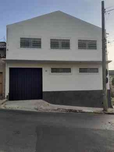 Galpão à venda no bairro Cachoeirinha, 480m²
