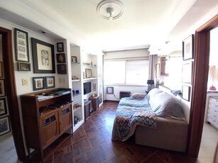 APARTAMENTO DE 1 DORM/QUARTO NO MENINO DEUS COM ELEVADOR