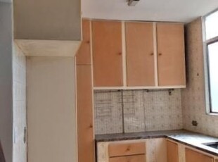 Apartamento térreo à venda