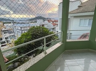 Casa ampla no joão paulo 4 dorm