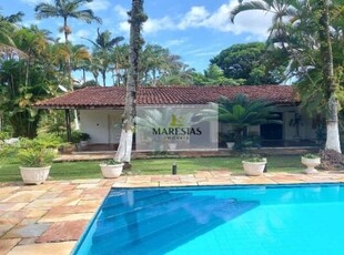 Casa com piscina a menos de 300 metros da praia boiçucanga