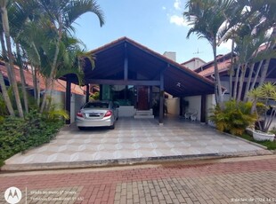 Casa de condomínio para venda com 200 m² com 3 dorms