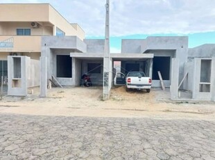 Casa geminada 03 dormitórios à venda, r$ 649.000,00 bairro gravatá em navegantes