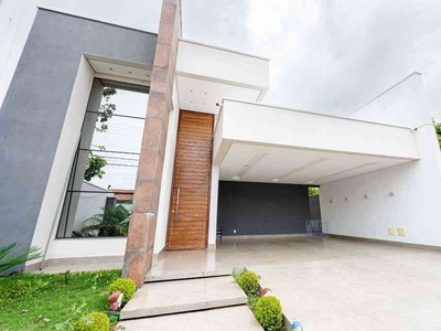 Casa com 5 quartos à venda no bairro Vicente Pires, 350m²