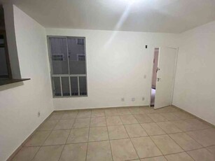 Apartamento com 2 quartos para alugar no bairro Cabral, 55m²