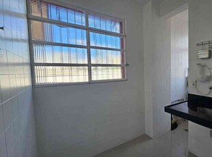 Apartamento com 2 quartos para alugar no bairro Centro, 61m²