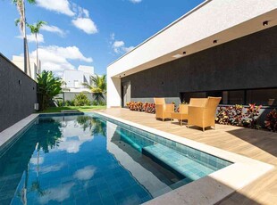 Casa com 4 quartos à venda no bairro Residencial Goiânia Golfe Clube, 660m²