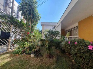 Casa com 6 quartos à venda no bairro Gutierrez, 384m²