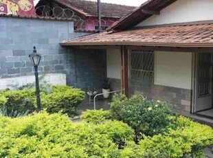 Casa Comercial com 3 quartos para alugar no bairro Alípio de Melo, 220m²