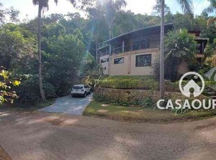 Casa em Condomínio com 5 quartos à venda no bairro Canto das Águas, 385m²