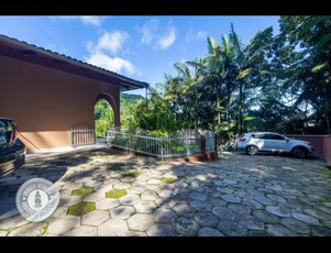 Casa no Bairro Tribess em Blumenau com 3 Dormitórios (1 suíte) e 133 m²