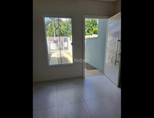 Casa no Bairro Velha em Blumenau com 2 Dormitórios (2 suítes) e 76 m²