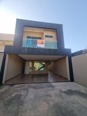 Sobrado em Cidade Jardim, Goiânia/GO de 187m² 3 quartos à venda por R$ 749.000,00