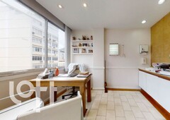 Apartamento à venda em Copacabana com 42 m², 2 quartos