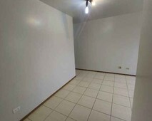 Casa com 3 dormitórios para alugar, 80 m² por R$ 900,00/mês - Contorno - Ponta Grossa/PR