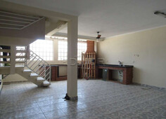 Casa em condomínio fechado com 2 quartos para alugar no Parque Gerassi, Santo André por R$ 1.760