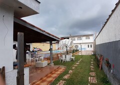Casa térrea mobiliada para temporada com piscina em Caraguatatuba.