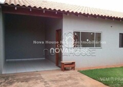 Casa Térrea com 3 Quartos à Venda por R$ 200.000