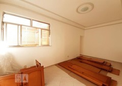 APARTAMENTO no 4º andar com 3 dormitórios