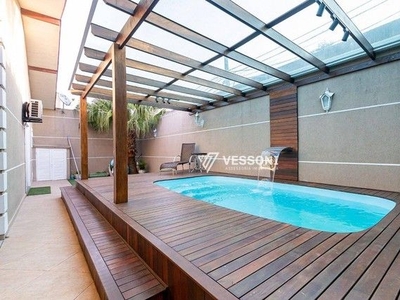 Casa com 3 quartos, área gourmet e piscina, à venda, 161 m² por R$ 1.149.000 - Emiliano Pe