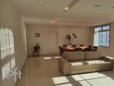 Apartamento à venda em Higienópolis com 192 m², 3 quartos, 1 suíte, 1 vaga