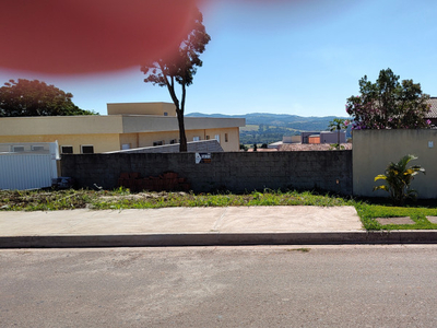 Otimo terreno no Jd pinheiros. O melhor bairro de Atibaia e de alto padrão.