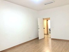 Sala para alugar no bairro Funcionários, 27m²