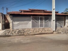 Casa a venda com 3 quartos sendo 1 suite no bairro Santa Luzia - Unaí - MG