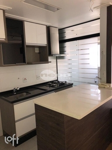 Apartamento à venda em Penha com 46 m², 2 quartos, 1 suíte, 1 vaga
