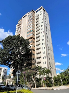 Apartamento com 4 quartos à venda, 253.0m²