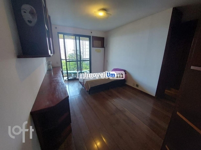 Apartamento à venda em Barra da Tijuca com 220 m², 4 quartos, 2 suítes, 3 vagas
