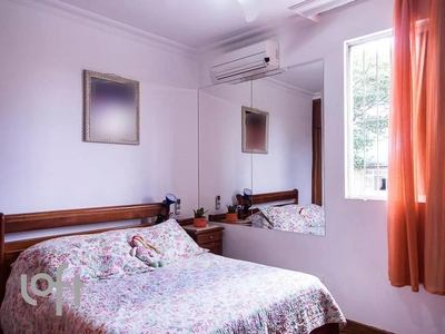 Apartamento à venda em Carlos Prates com 60 m², 2 quartos, 2 vagas