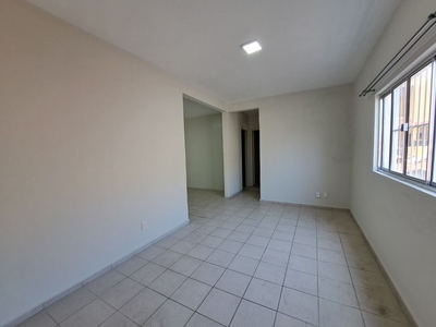 Apartamento em Centro, Taubaté/SP de 70m² 2 quartos para locação R$ 750,00/mes