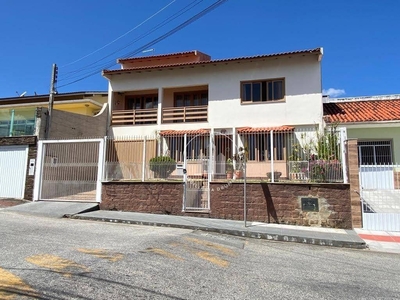 Casa em Areias, São José/SC de 250m² 3 quartos à venda por R$ 949.000,00