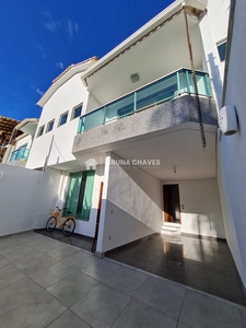 Casa em Cabral, Contagem/MG de 190m² 3 quartos à venda por R$ 749.000,00