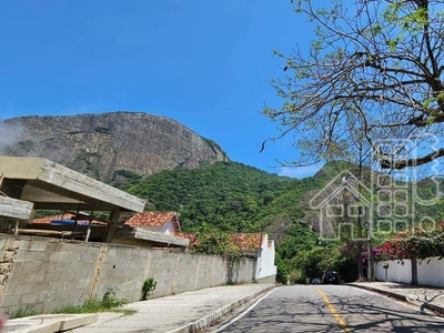 Casa em Centro, Maricá/RJ de 240m² 3 quartos à venda por R$ 549.000,00