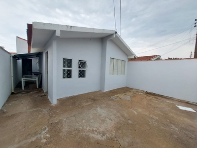 Casa em Centro, Mogi Guaçu/SP de 60m² 3 quartos à venda por R$ 239.000,00 ou para locação R$ 900,00/mes