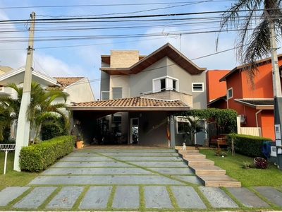 Casa em Centro, Taubaté/SP de 285m² 4 quartos à venda por R$ 1.589.000,00 ou para locação R$ 7.500,00/mes