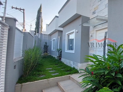 Casa em Jardim Amália, Volta Redonda/RJ de 180m² 4 quartos à venda por R$ 989.000,00