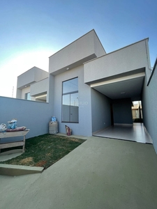 Casa em Jardim dos Girassóis, Aparecida de Goiânia/GO de 119m² 3 quartos à venda por R$ 379.000,00