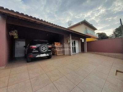 Casa em Jardim Planalto, Jaguariúna/SP de 162m² 3 quartos à venda por R$ 669.000,00
