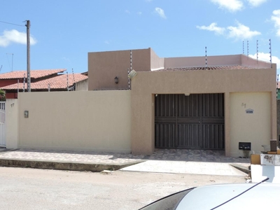 Casa em Nova Esperança, Parnamirim/RN de 160m² 3 quartos à venda por R$ 184.000,00