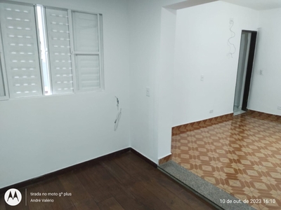 Casa em Parque Ramos Freitas, São Paulo/SP de 50m² 1 quartos para locação R$ 1.300,00/mes