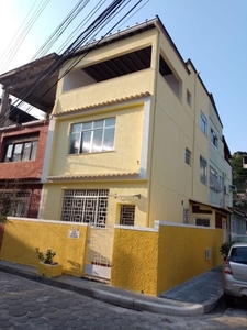 Casa em Santa Rosa, Niterói/RJ de 130m² 3 quartos à venda por R$ 449.000,00