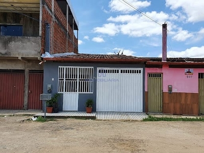 Casa em Santo Antônio, Itabuna/BA de 80m² 3 quartos à venda por R$ 164.000,00
