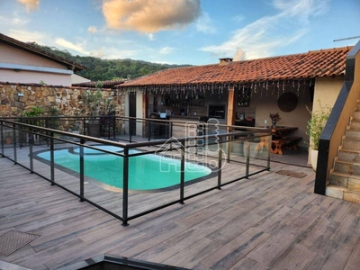 Casa em Serra Grande, Niterói/RJ de 200m² 4 quartos à venda por R$ 1.099.000,00