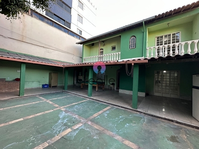 Casa em Serrano, Belo Horizonte/MG de 300m² 5 quartos para locação R$ 4.500,00/mes